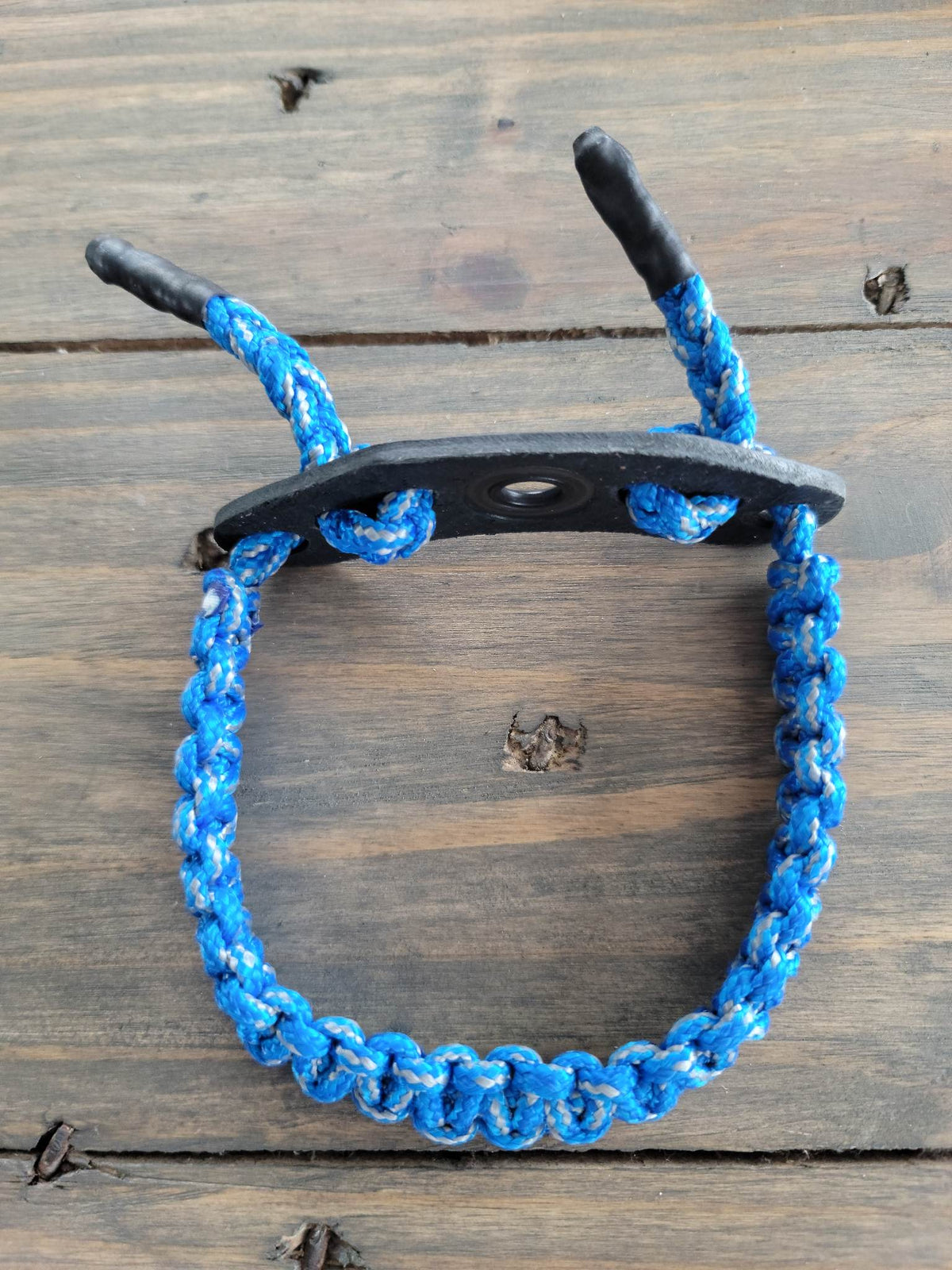 TRIGGERED ARCHERY WRIST SLING